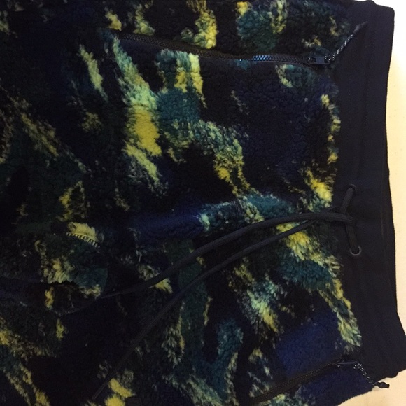 American eagle 🦅 sweat pants - Picture 3 of 8